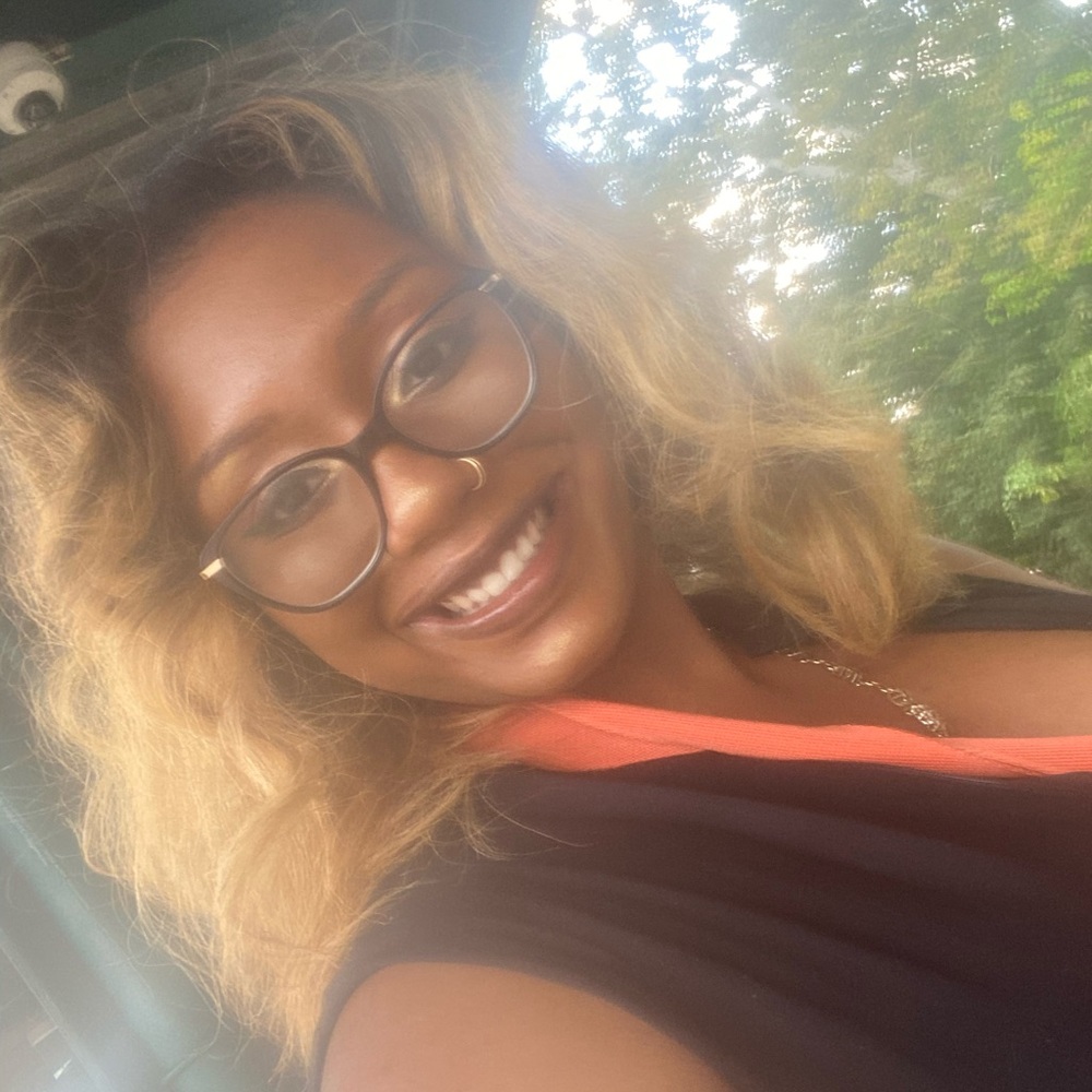 Meet your Posher, Taesha
